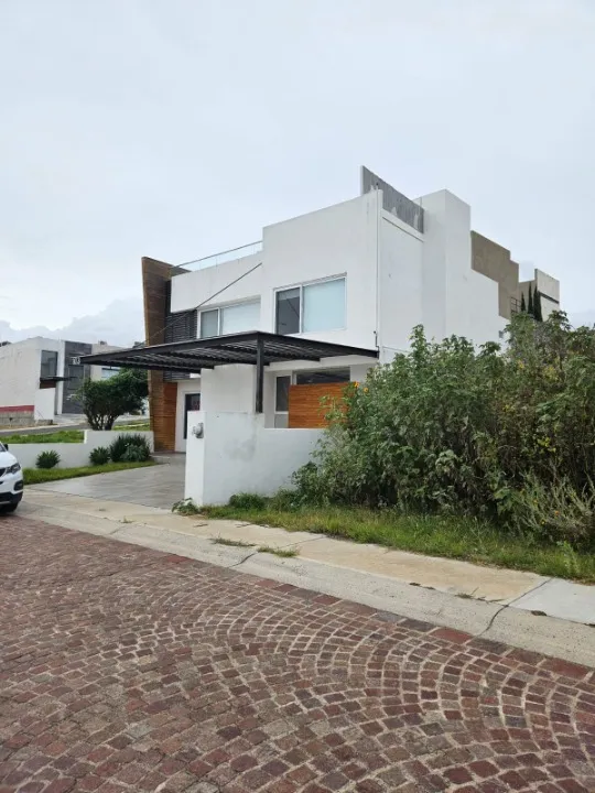 Casa en venta y renta en Misión de San Francisco, Fracc. Lomas de Juriquilla, Santa Rosa Jáuregui