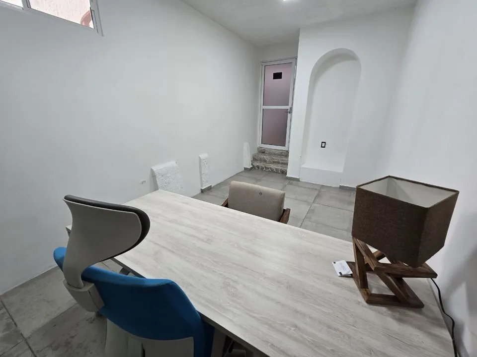 Foto 6 de Oficina / Consultorio en renta en Calle Esmeralda, Residencial Victoria