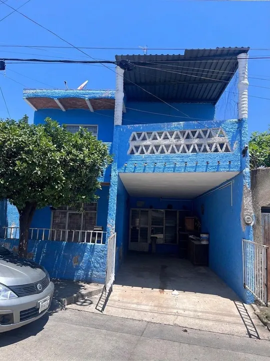 Casa en Venta con 5 Recámaras y Amplio Patio en Col. El Bethel