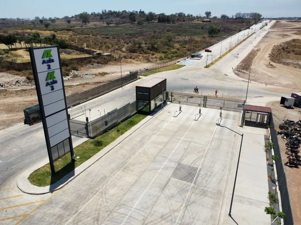 TERRENO INDUSTRIAL ESTRATÉGICO, IDEAL PARA NAVE INDUSTRIAL O CENTRO LOGÍSTICO!!