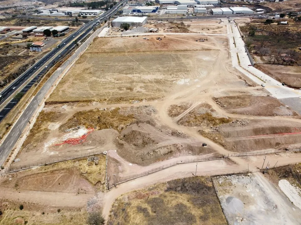 Foto 5 de TERRENO INDUSTRIAL ESTRATÉGICO, IDEAL PARA NAVE INDUSTRIAL O CENTRO LOGÍSTICO!!