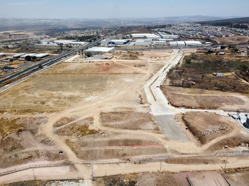 Foto 6 de TERRENO INDUSTRIAL ESTRATÉGICO, IDEAL PARA NAVE INDUSTRIAL O CENTRO LOGÍSTICO!!