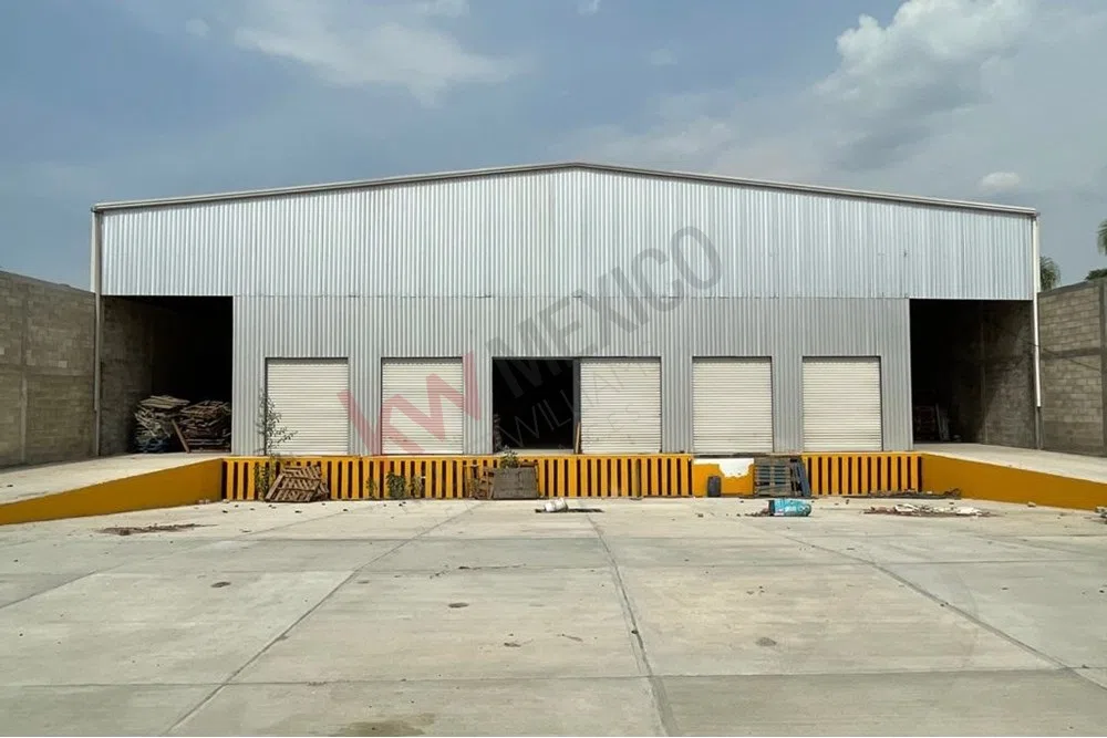 Bodega en renta Tlajomulco de Zúñiga | 3,000 m² con Uso de Suelo Media.