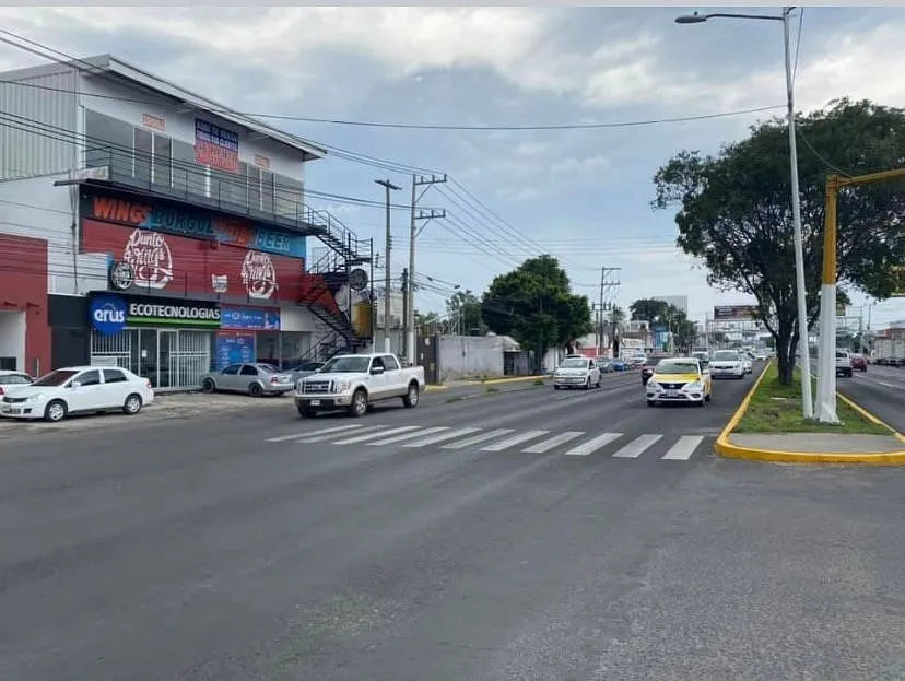 Foto 5 de RENTA LOCAL SOBRE JUAN GIL PRECIADO