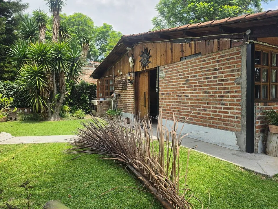 Tu cabaña en el bosque dentro de la ciudad: Refugio perfecto en Lomas de Sta Ani