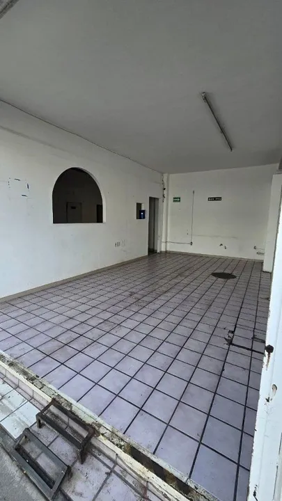 Foto 6 de Locales, Oficinas ó Bodegas en Venta - Enrique Dias de Leon y Plan de San Luis