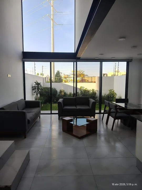 Foto 5 de CASA EN RENTA EN VITANA RESIDENCIAL, FRACC. ALTAVISTA, ZAPOPAN, JALISCO
