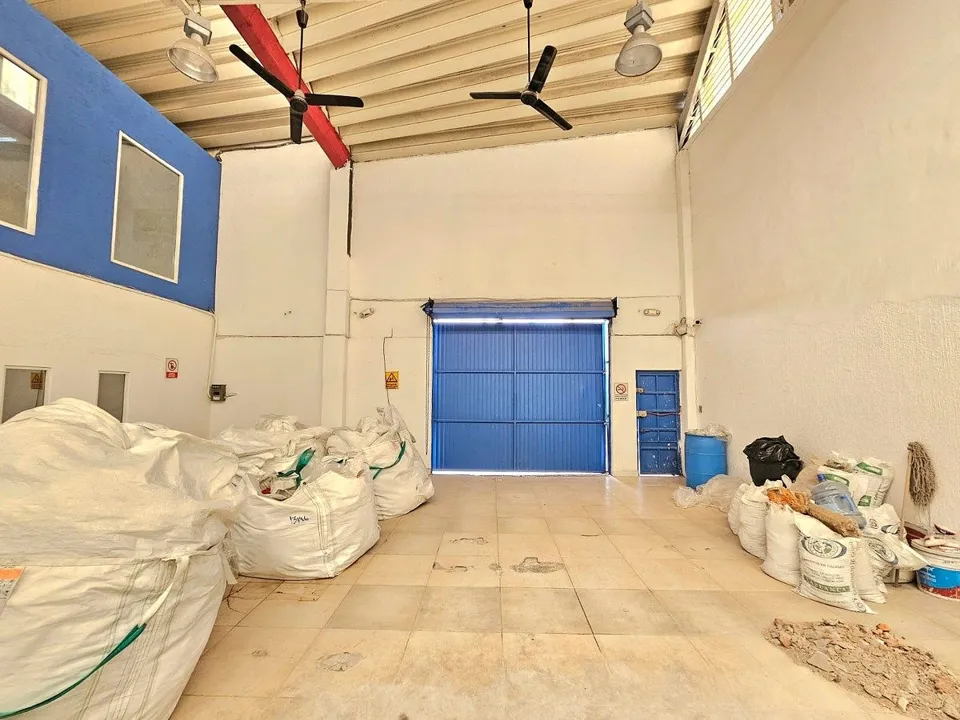 Foto 3 de Bodega en renta en Santa Ana Tepetitlán