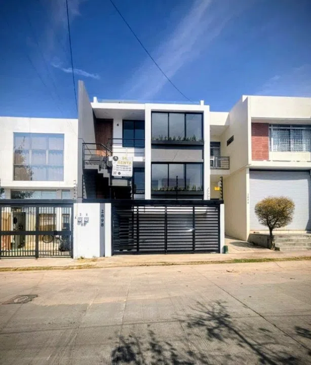 Foto 4 de Se Renta Departamento En Prolongación AV. las Fuentes  Primer Nivel a Cuadras DE López Mateos  Y A M