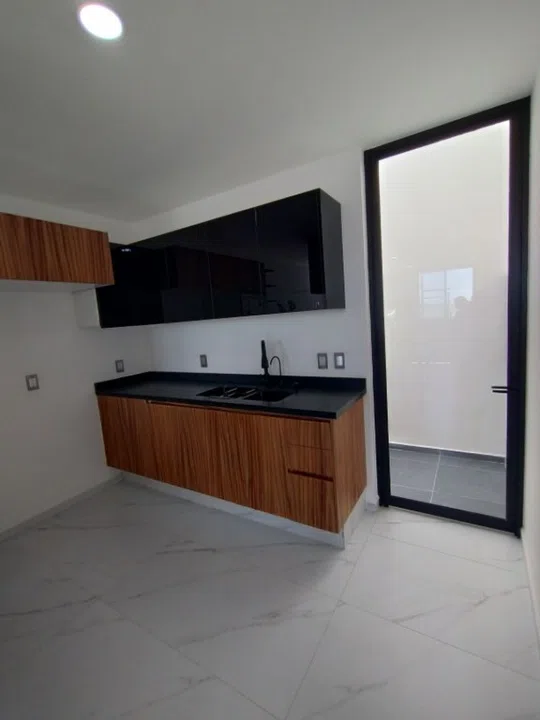 Foto 6 de Se Renta Departamento En Prolongación AV. las Fuentes  Primer Nivel a Cuadras DE López Mateos  Y A M