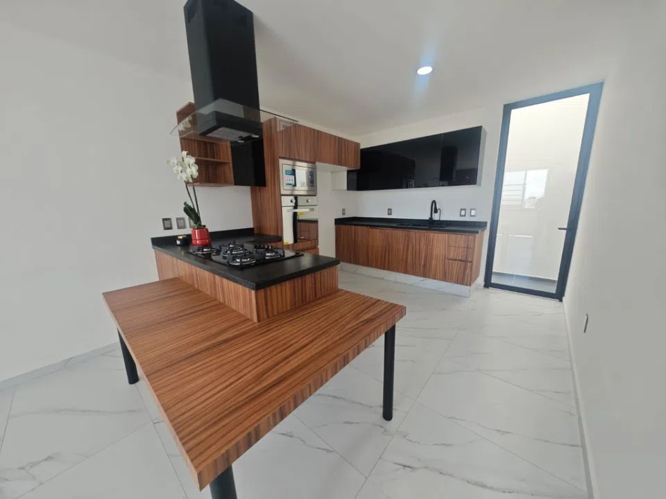 Foto 7 de Se Renta Departamento En Prolongación AV. las Fuentes  Primer Nivel a Cuadras DE López Mateos  Y A M