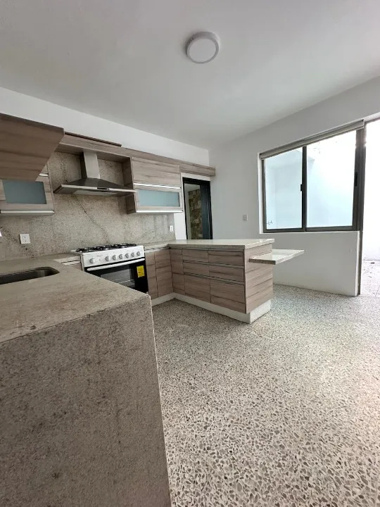 Foto 5 de Casa en venta en Calle Fuego, Jardines del Bosque, Guadalajara
