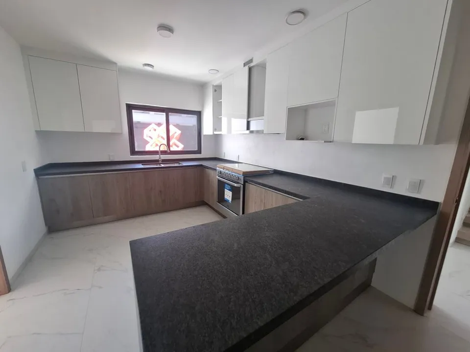 Foto 2 de CASA EN VENTA EN COL. SEATTLE, ZAPOPAN, JAL.
