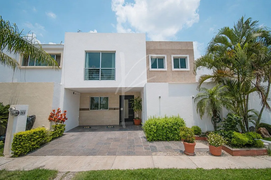 CASA EN VENTA EN PARQUE METROPOLITANO