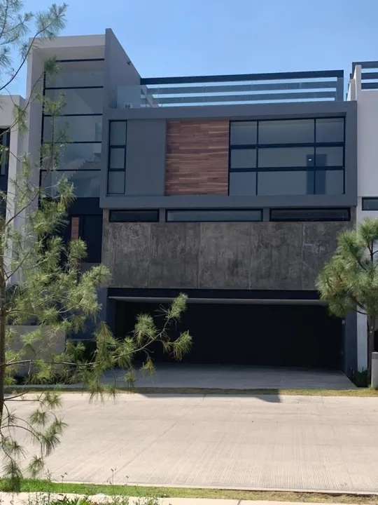 Foto 2 de Hermosa residencia dentro de coto zona Andares