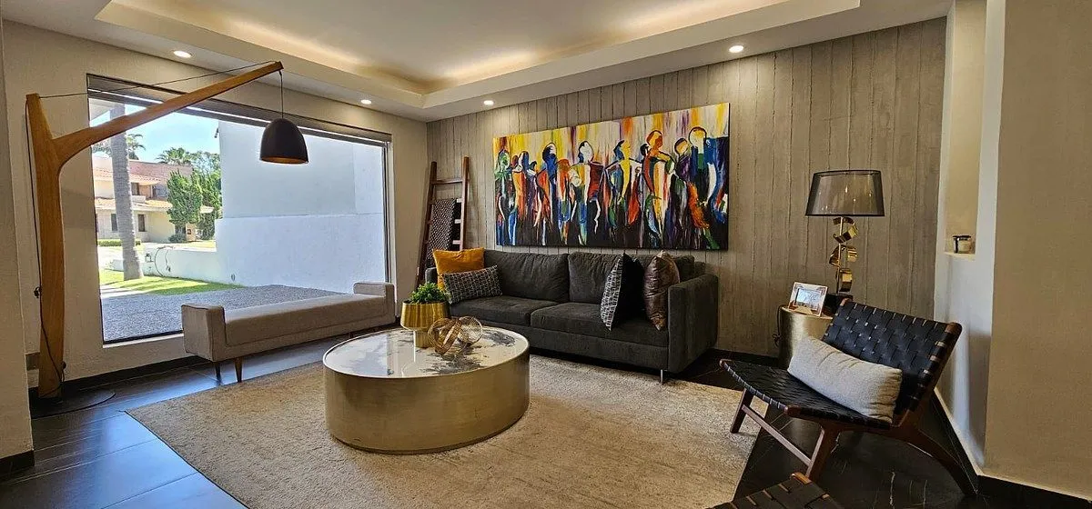Foto 4 de CASA REMODELADA EN VENTA EN VALLE REAL