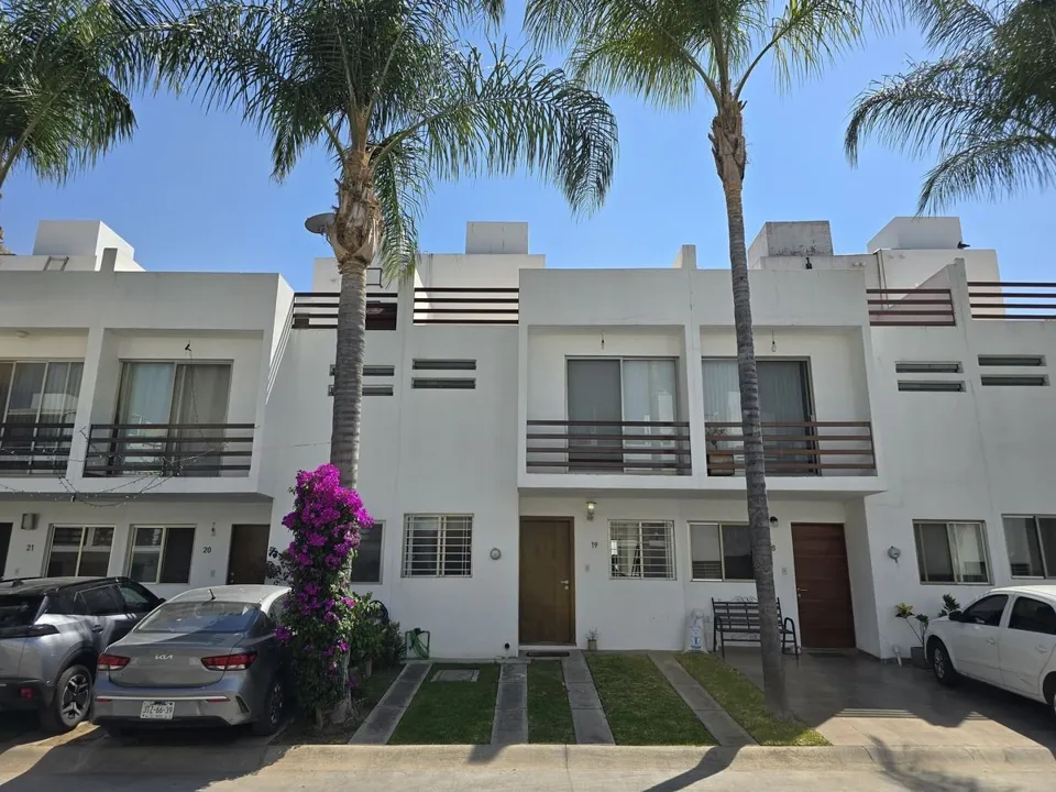 Casa en Renta dentro de Coto en Cañadas de San Lorenzo, Zapopan