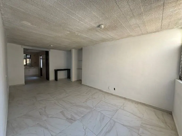Foto 4 de Departamento en Venta en Lomas de Independencia - Monte Everest 31