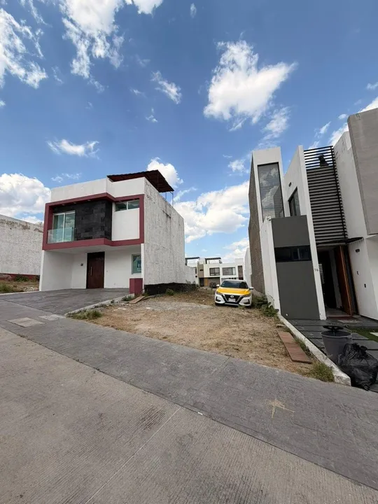 Foto 3 de Terreno en Venta en Senderos de Monteverde