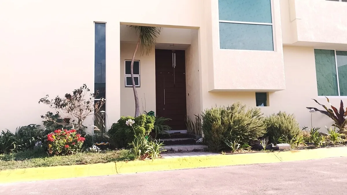 Foto 4 de Casa en Venta en Mariano Otero - Guardia Nacional 3