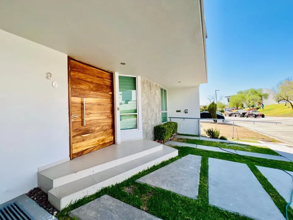 Foto 3 de CASA EN VENTA EN VALLE IMPERIAL COTO BIZANTINO