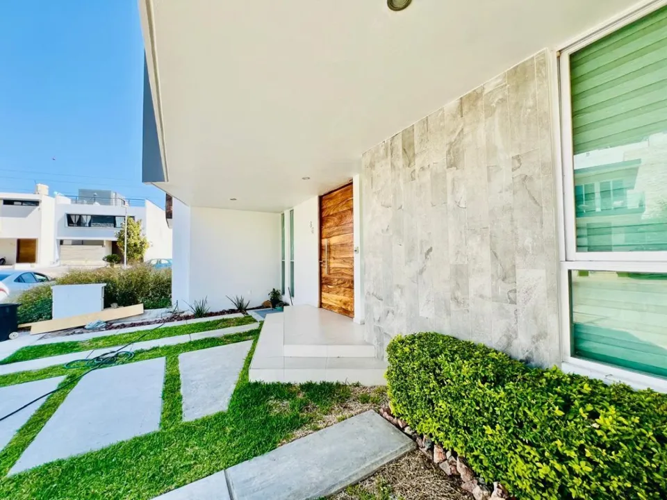 Foto 4 de CASA EN VENTA EN VALLE IMPERIAL COTO BIZANTINO