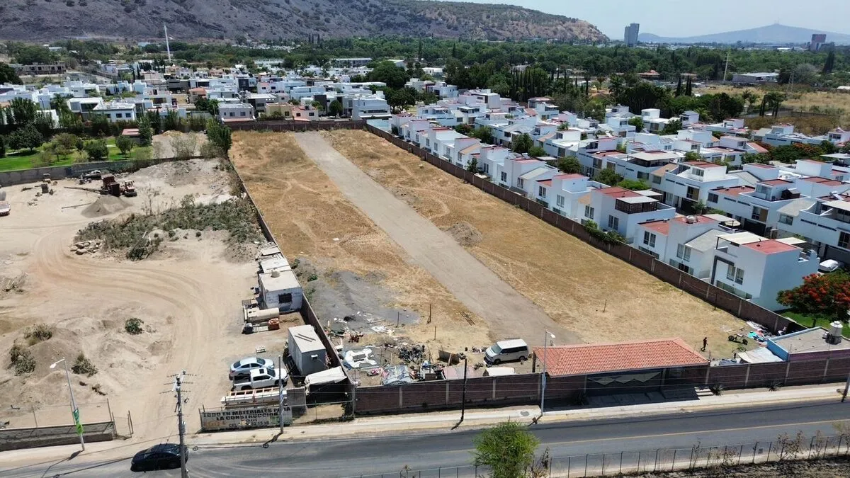 Foto 4 de TERRENO EN VENTA EN ZONA SUR, PARA DESARROLLADORES!!!!
