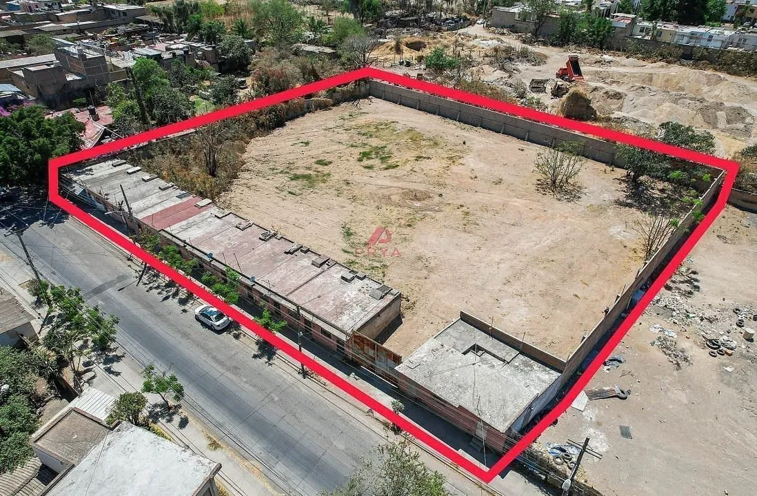 Foto 5 de Terreno en venta en Huentitán Guadalajara 4,030 m² para desarrollo vertical.