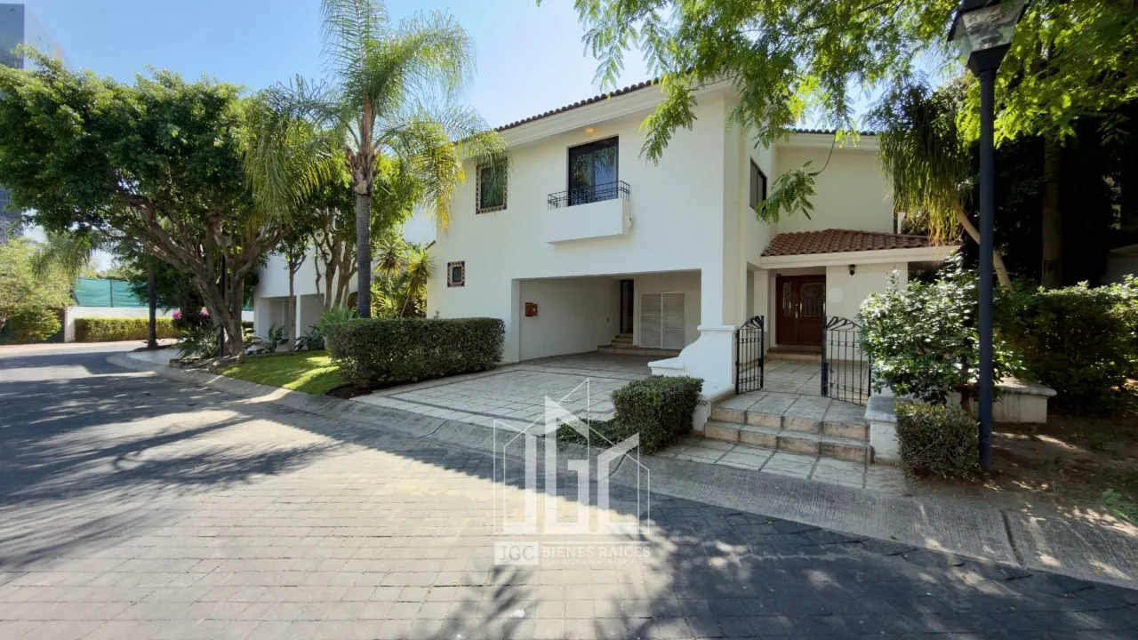 Foto 2 de CASA EN VENTA EN COLINAS DE SAN JAVIER, ZAPOPAN | COTO LAS GARZAS