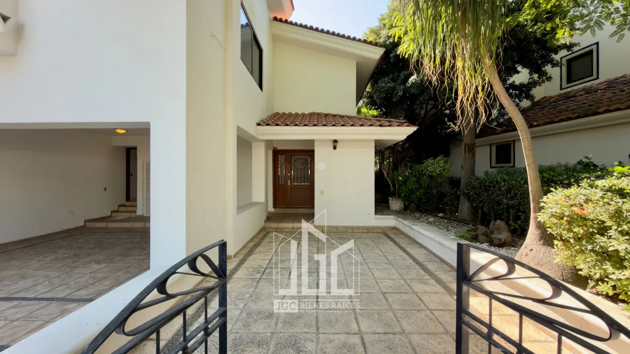Foto 3 de CASA EN VENTA EN COLINAS DE SAN JAVIER, ZAPOPAN | COTO LAS GARZAS