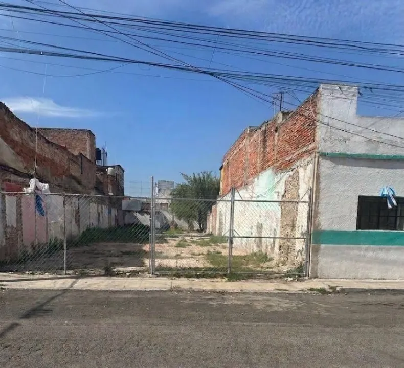 Terreno en venta en VALENTIN GOMEZ FARIAS, SAN ANOTNIO, GUADALAJARA
