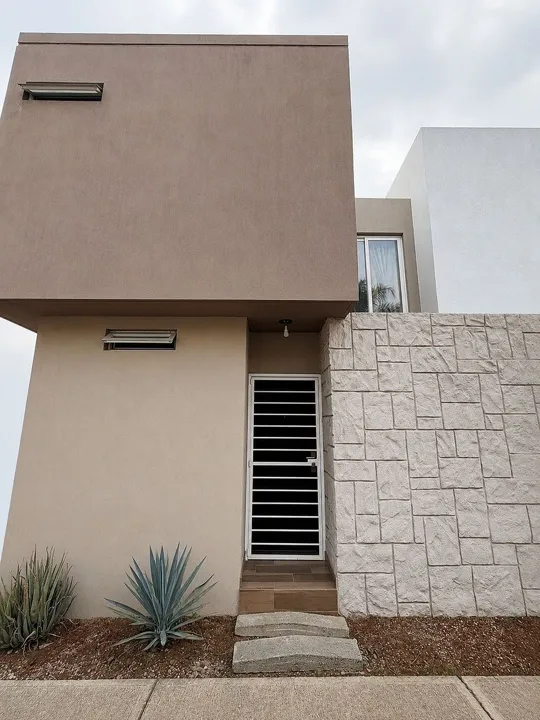 Foto 4 de Casa seminueva Colinas del Rey