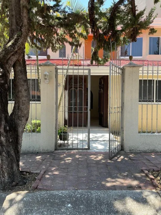 Foto 2 de Casa en Venta Bugambilias