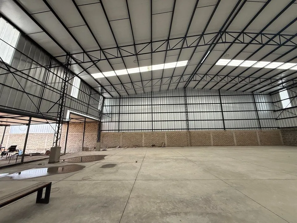Bodega comercial en RENTA a pocos metros de Periferico M. Gomez Morin