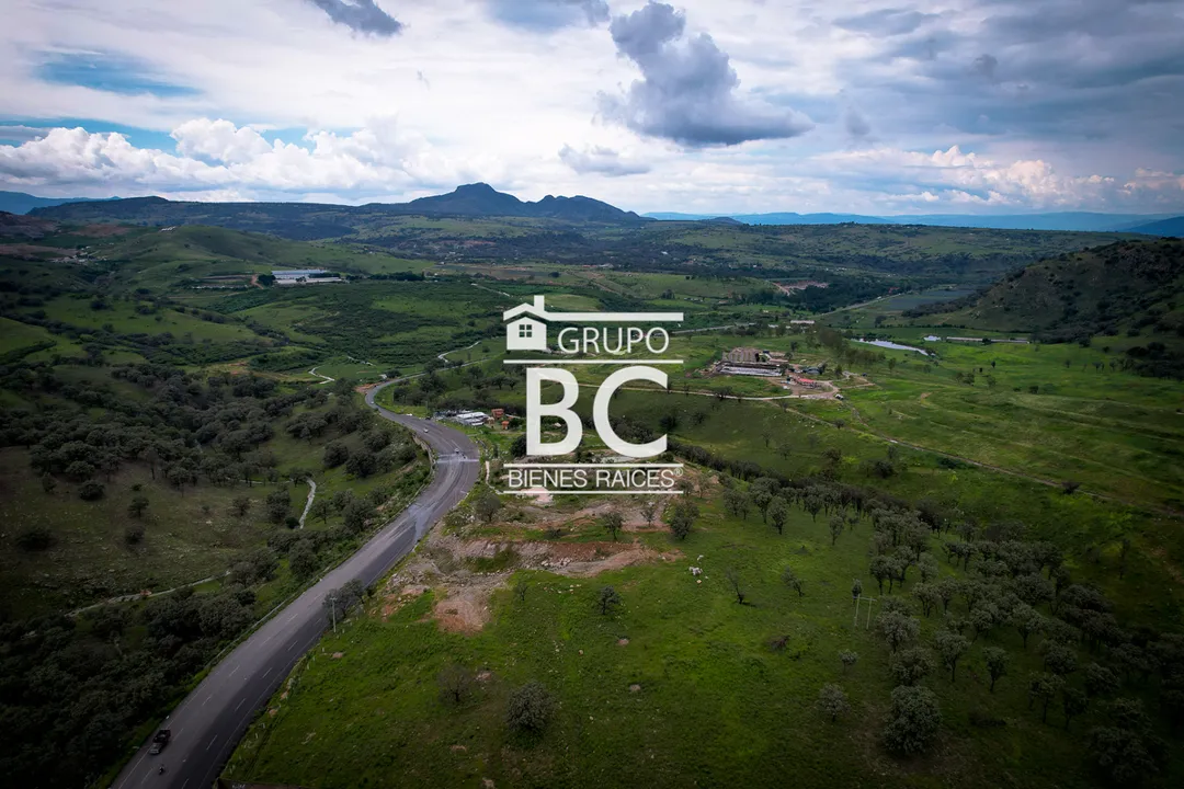 Foto 8 de Terreno en Venta en Hacienda Monticello (1,120 m²)