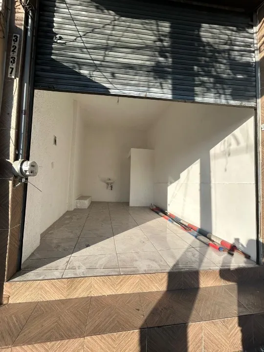 Local Comercial en renta en Calle Hacienda La Calera, San José Río Verde, Guadalajara