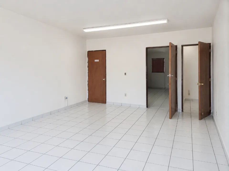 Foto 7 de Bodega Comercial en venta en Calle Fray Bartolomé de las Casas, Barragán Hernández, Guadalajara