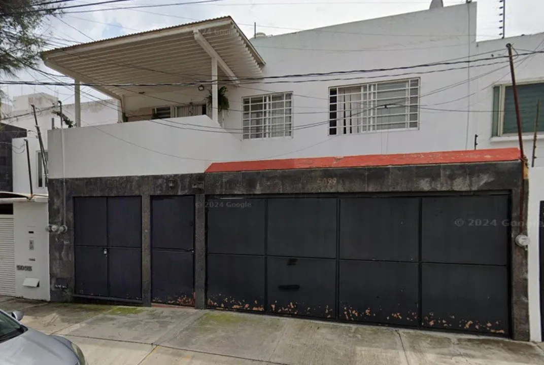 Casa en venta en Calle Aldous Huxley, Vallarta Universidad, Zapopan