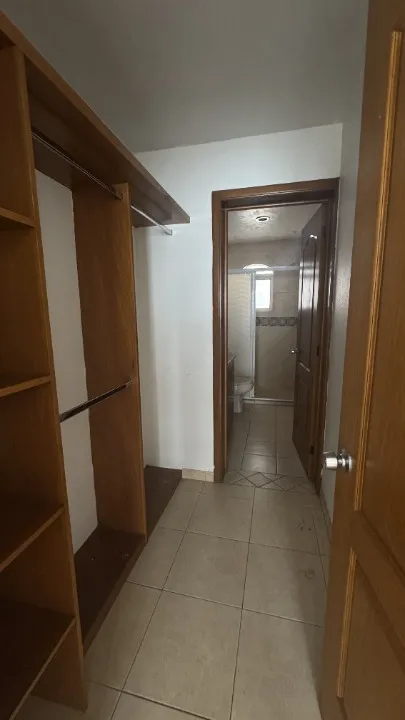 Foto 5 de Casa en venta en Calle Aldous Huxley, Vallarta Universidad, Zapopan