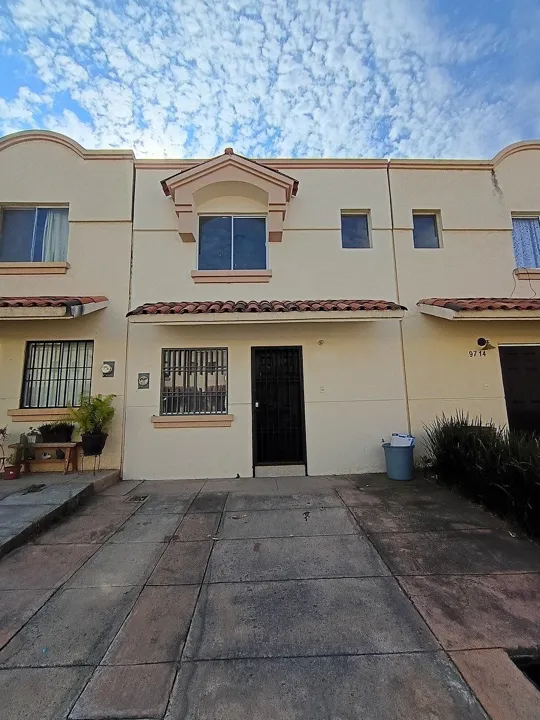 Casa en venta de 3 Haitaciones en Alta California