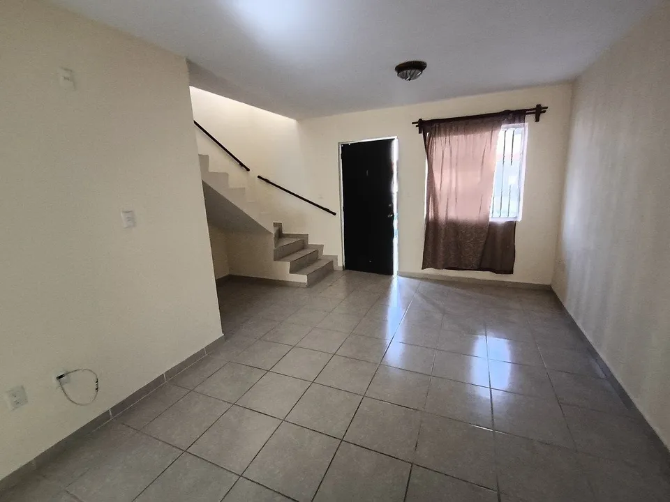 Foto 3 de Casa en venta de 3 Haitaciones en Alta California