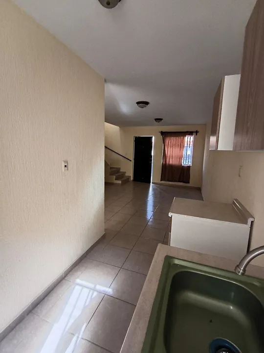 Foto 4 de Casa en venta de 3 Haitaciones en Alta California