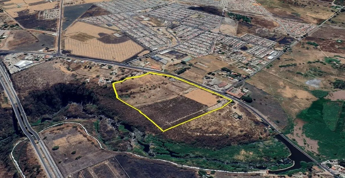 Foto 4 de TERRENO EN VENTA EN PUENTE GRANDE, OPORTUNIDAD PARA DESARROLLADORES