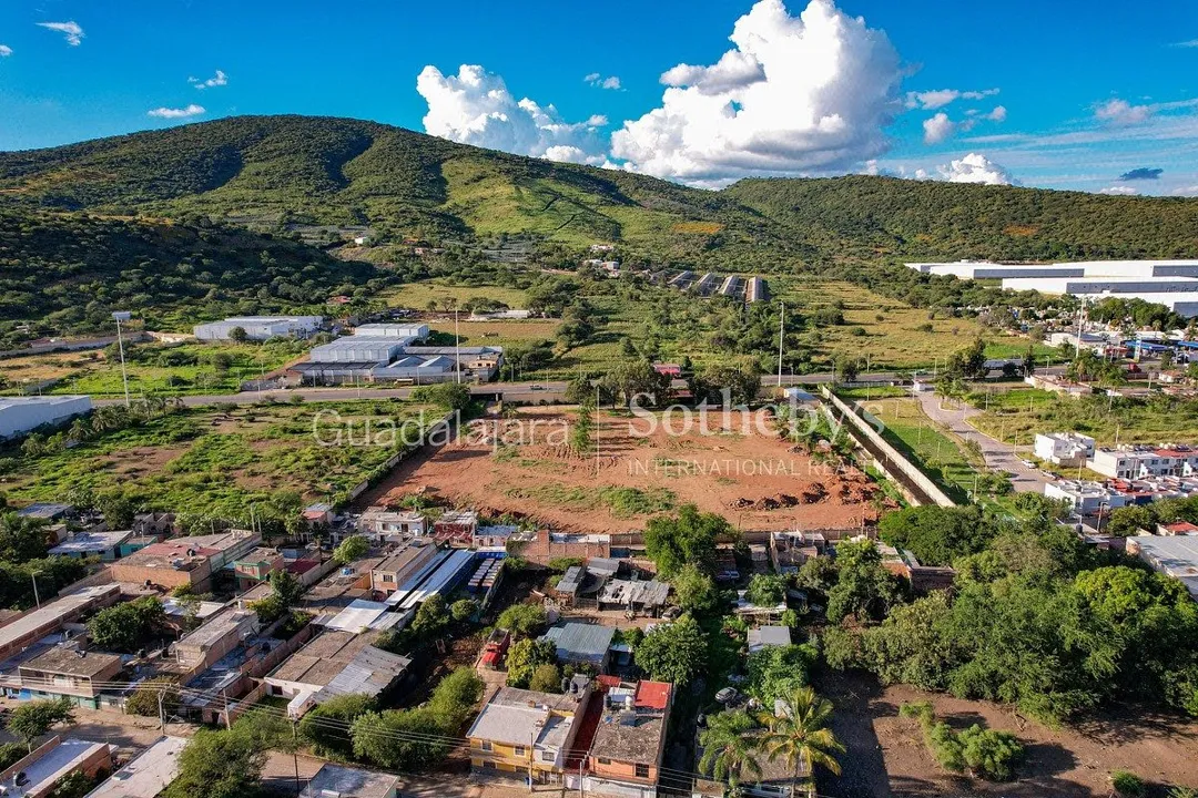 Foto 6 de Terreno Industrial en venta y renta - Tlajomulco de Zuñiga
