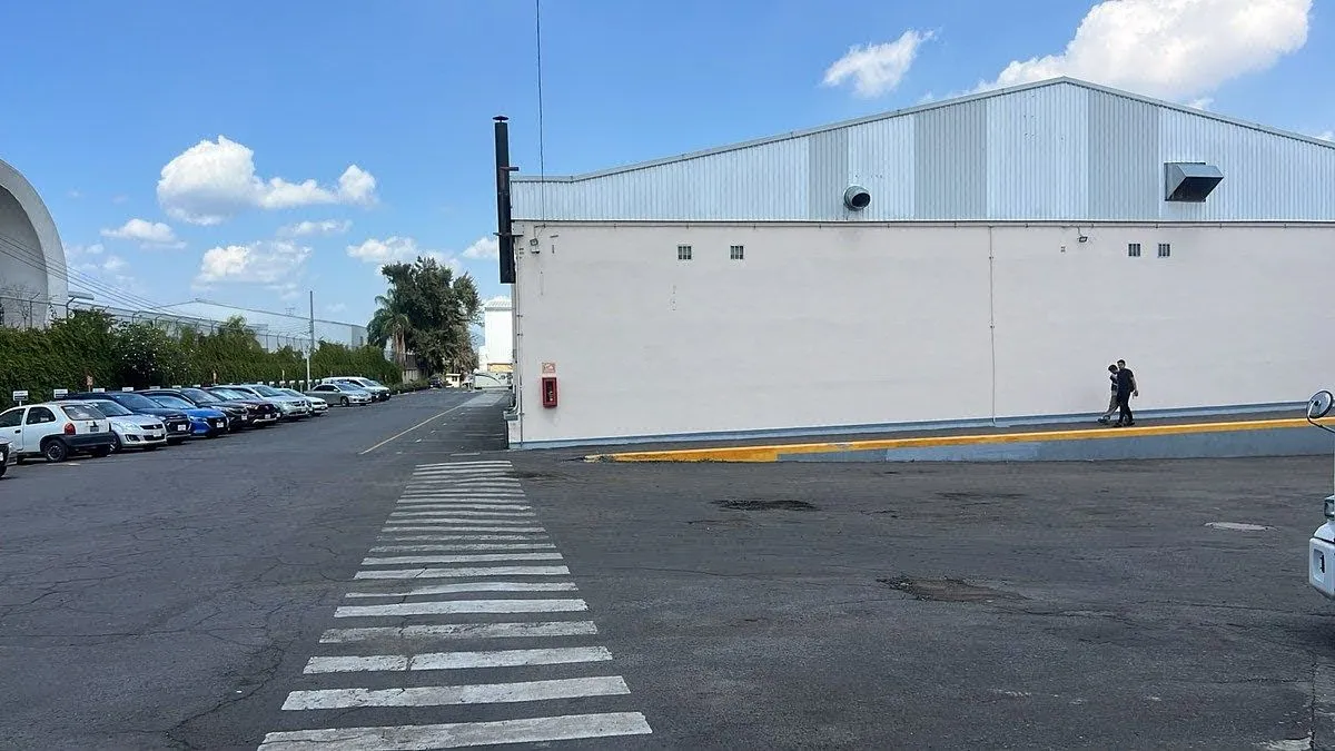 BODEGA EN RENTA RUMBO A BOSQUE SE SAN ISIDRO