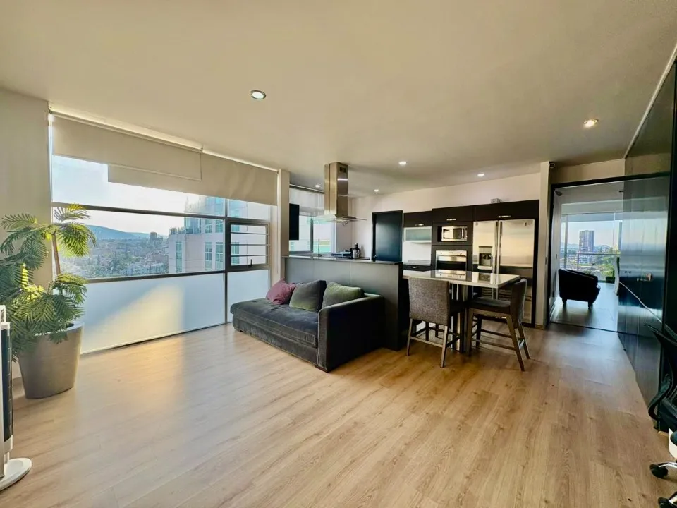 Foto 2 de Departamento en renta en Paseo Lomas Altas, Lomas del Valle, Zapopan