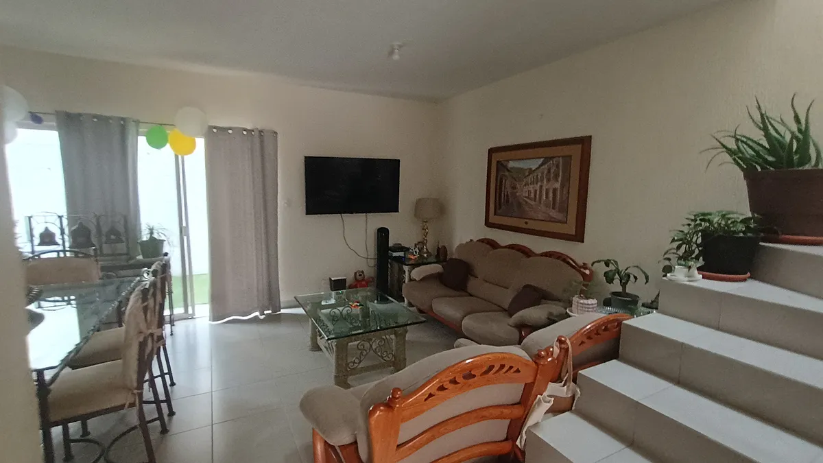 Foto 4 de Casa 3 recámaras, 2.5 baños y 2 autos en Alta California | 103 m²