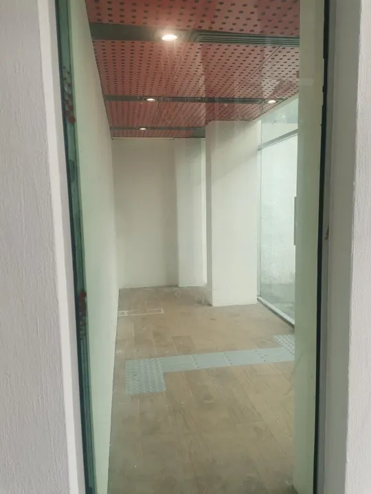 Foto 3 de Local comercial en renta en Av. Guadalupe Zapopan 292 m² Plaza Cibeles.
