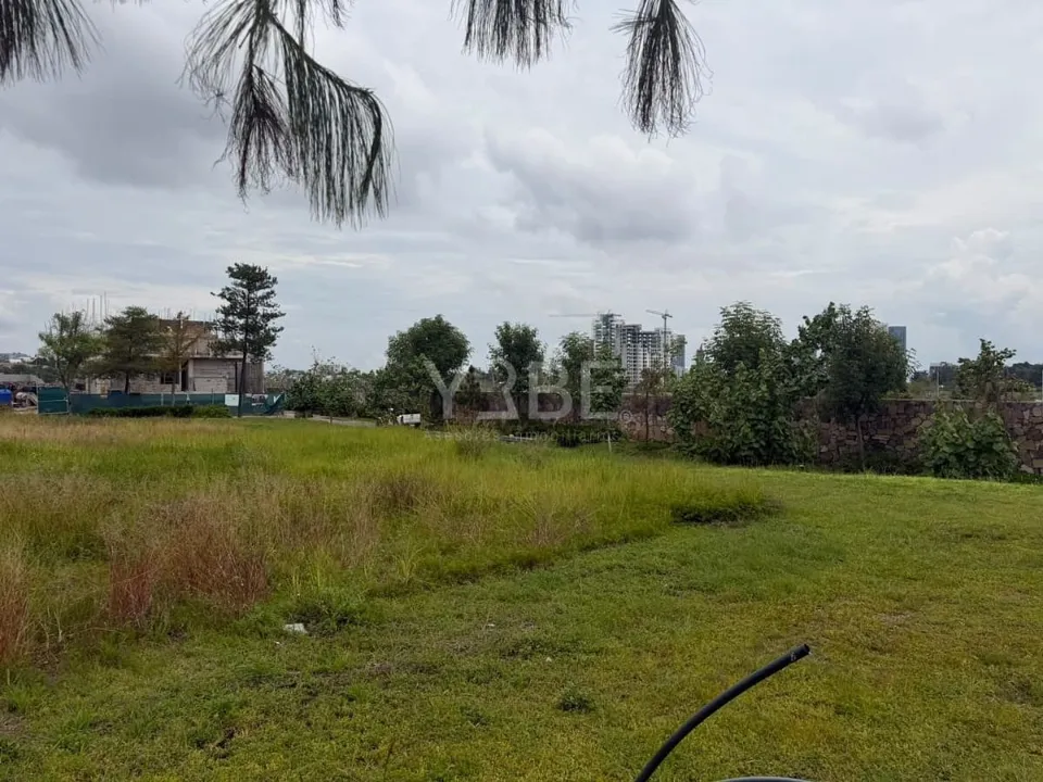 Foto 4 de Terreno en venta Lomas Acueducto