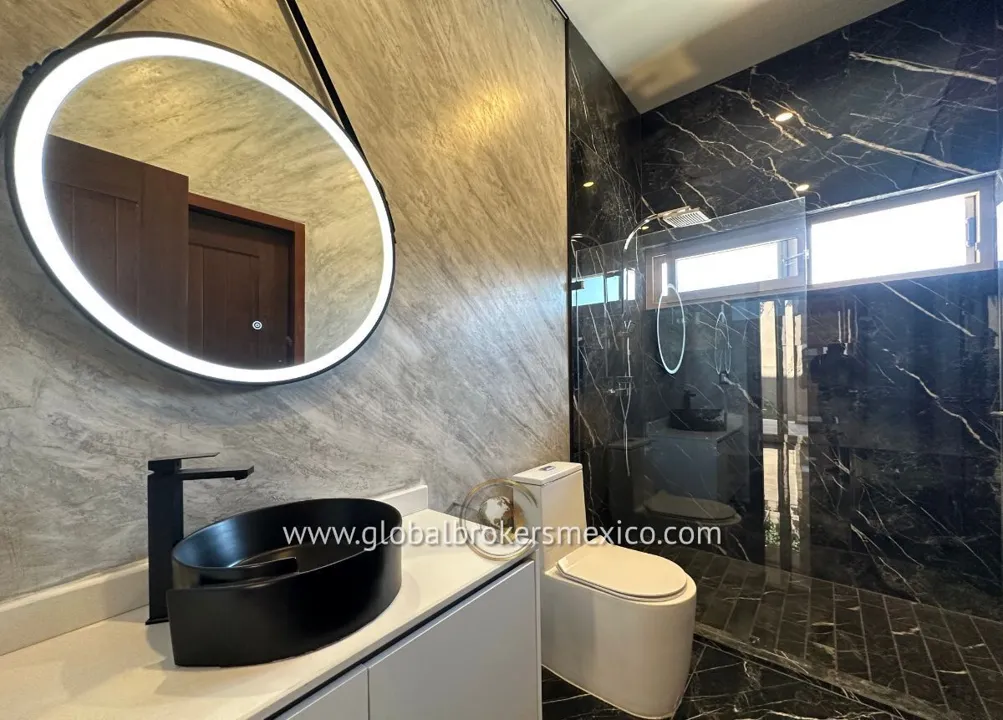 Foto 9 de Casa con Acabados de Lujo en Provenza Residencial, San Agustin, Jalisco